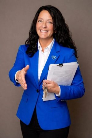Nettie Keller | Wisconsin REALTOR® | Century 21 Moves