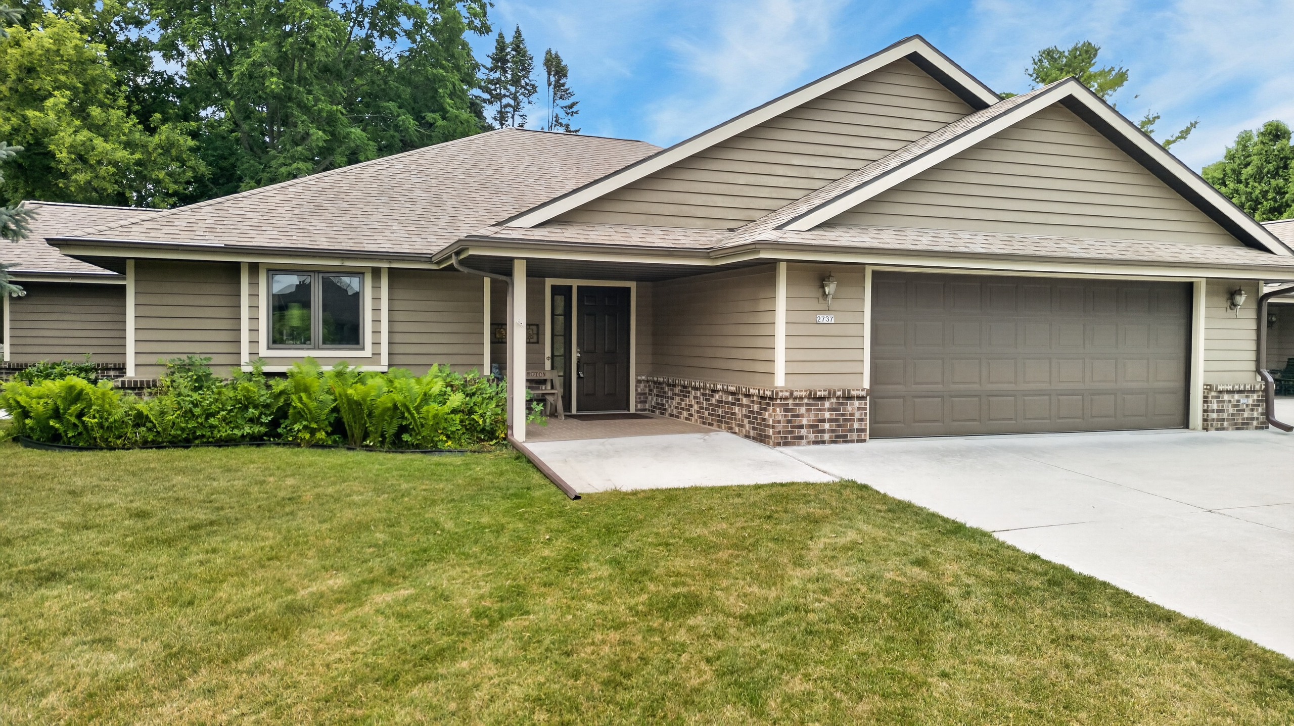 2737 Windepoint Ct B